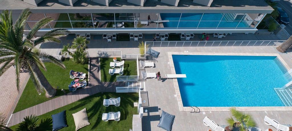 Hotel Eden Alba Adriatica Exteriör bild