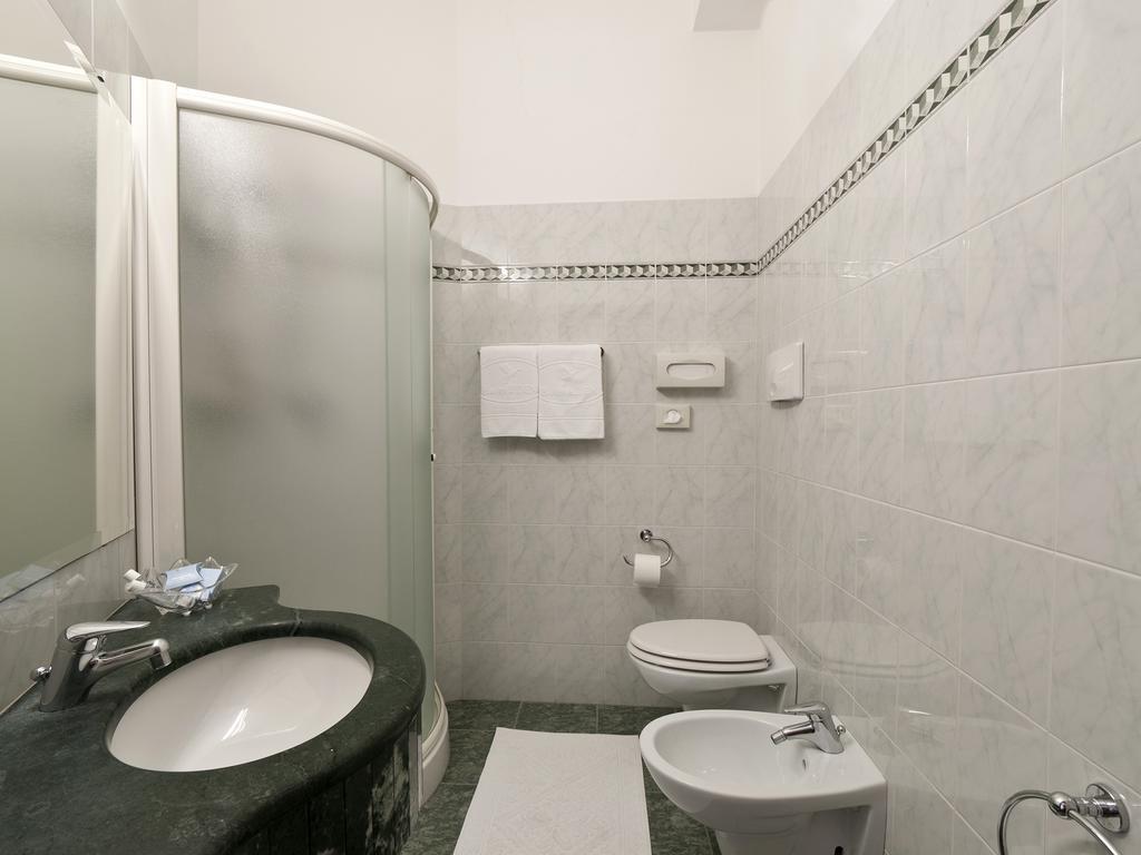 Hotel Eden Alba Adriatica Rum bild